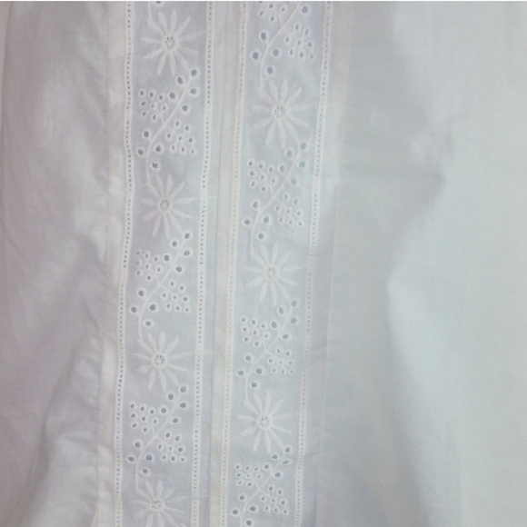 White Embroidered Eyelet Cap Sleeve Cotton Top - Picture 5 of 8
